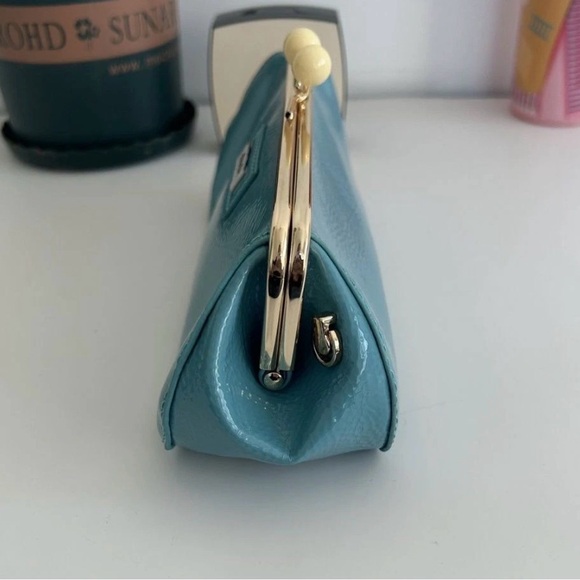 Miu Miu Turquoise Clutch with Gold Chain - Picture 4 of 7